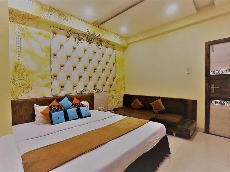 The Ashoka Hotel Indore Esterno foto