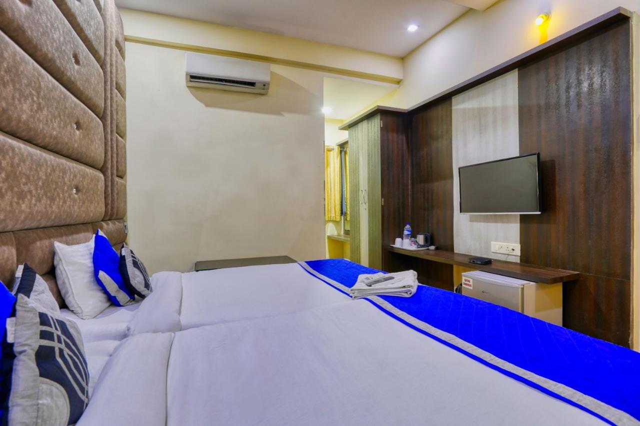The Ashoka Hotel Indore Esterno foto