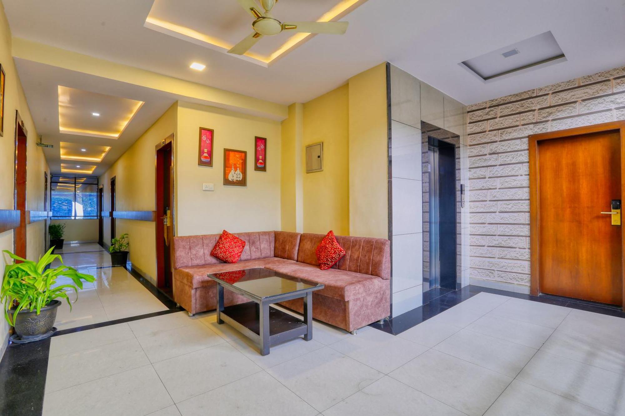 The Ashoka Hotel Indore Esterno foto