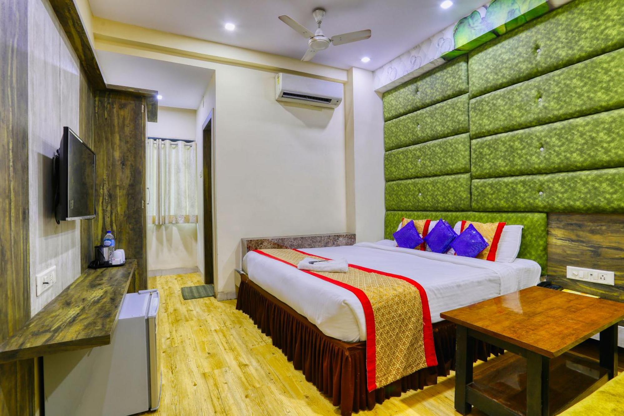 The Ashoka Hotel Indore Esterno foto