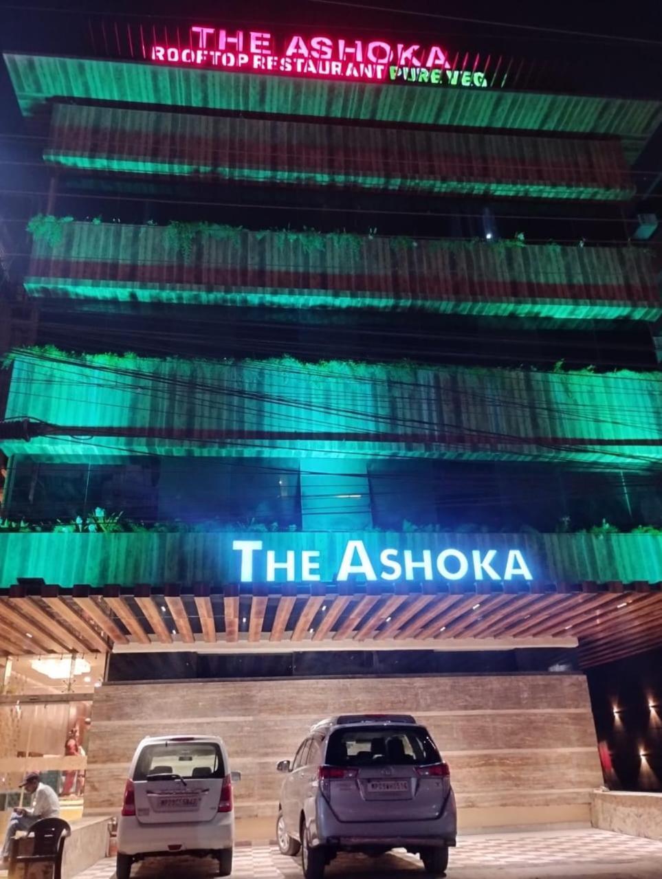 The Ashoka Hotel Indore Esterno foto